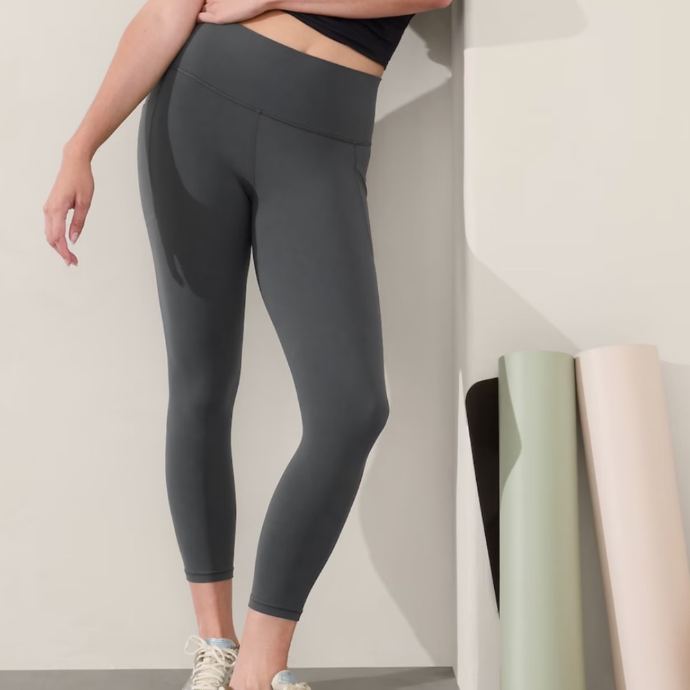 Athleta Salutation High Rise 7/8 Leggings
